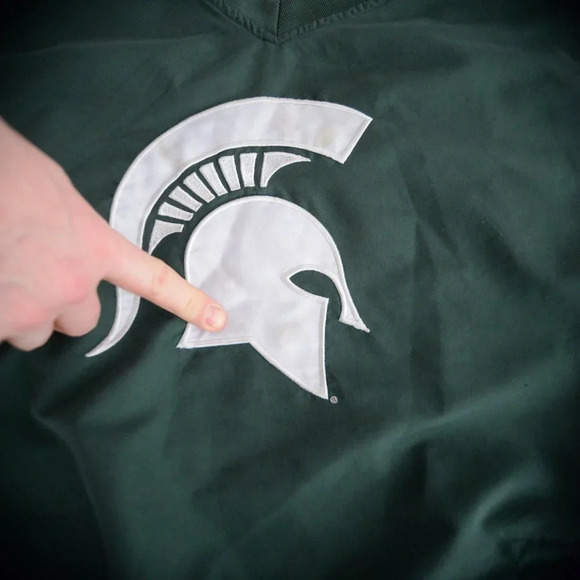 Vintage 90's Y2K Knights Apparel Green & White Michigan Spartans V-neck Pullover - Picture 13 of 13